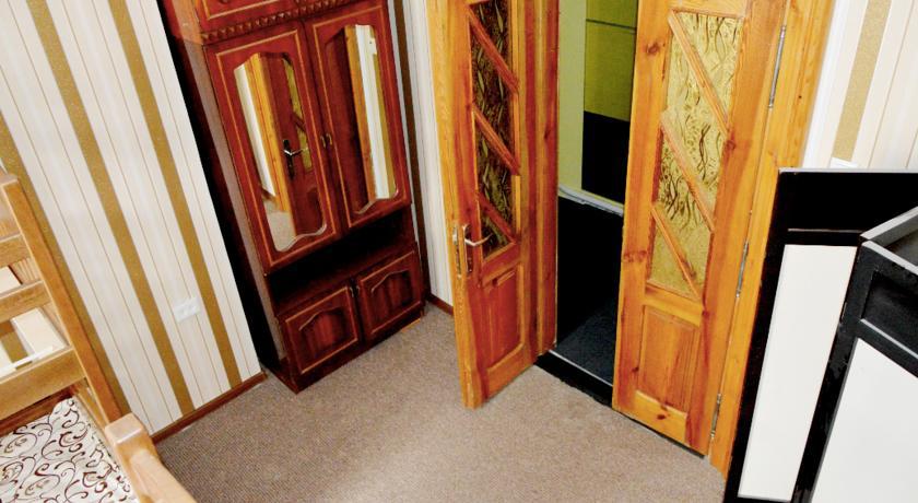 Lviv Lucky Hostel Rom bilde