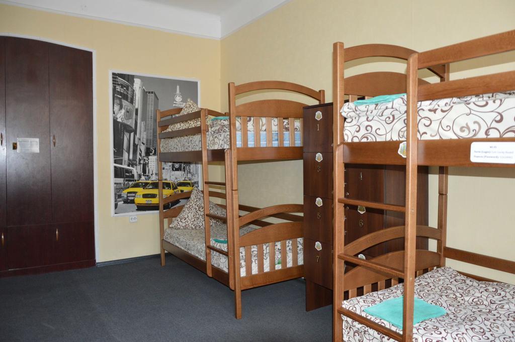Lviv Lucky Hostel Eksteriør bilde