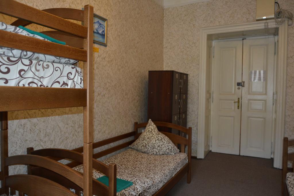 Lviv Lucky Hostel Eksteriør bilde